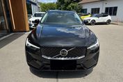 Volvo XC60 B5 AWD Ultra Dark