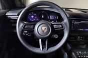 Porsche Macan 4