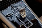 Porsche Panamera 4 e-Hybrid