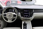 Volvo V60 Cross Country D4 Momentum Pro aut