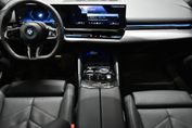 BMW Seria 5 530e xDrive PHEV M Sport aut