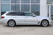 BMW Seria 5 Touring 520d xDrive Luxury Line