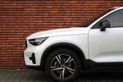 Volvo XC40 B3 Plus Dark