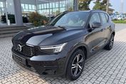 Volvo XC40 B3 Plus Dark