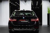 BMW Seria 3 320i Sport Line aut