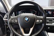 BMW Seria 3 Touring 320d xDrive Sport Line