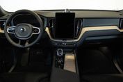 Volvo XC60 T6 Plug-In Hybrid AWD Ultra Dark