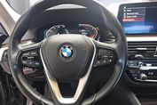 BMW Seria 5 Touring 520d xDrive Luxury Line