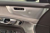Volvo XC90 T8 AWD Plug-In Hybrid Ultra Dark 7os