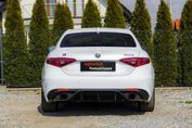 Alfa Romeo Giulia 2.0 Turbo Veloce Q4 aut