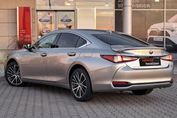 Lexus ES 300h Business Edition
