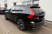 Volvo XC60 B5 AWD Plus Dark