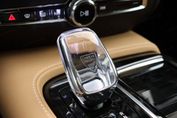 Volvo V60 T6 AWD Plug-In Hybrid Plus Dark