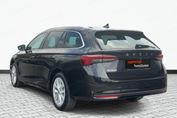 Skoda Octavia TSI mHEV Selection DSG