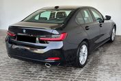 BMW Seria 3 330i xDrive