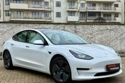 Tesla Model 3 RWD