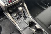 Lexus NX 300h Business Edition AWD