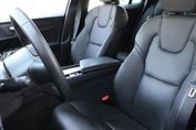 Volvo V60 B4 Momentum Pro