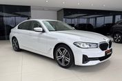 BMW Seria 5 520i mHEV aut