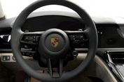 Porsche Panamera 4