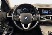 BMW Seria 3 318d mHEV aut