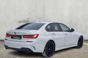 BMW Seria 3 330e xDrive M Sport sport-aut