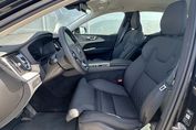 Volvo XC60 B5 B AWD Plus Dark