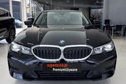 BMW Seria 3 318i Advantage aut