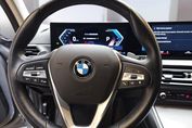 BMW Seria 3 330i xDrive sport-aut