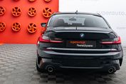 BMW Seria 3 330i M Sport sport-aut