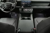Land Rover Defender 110 D250 X-Dynamic HSE