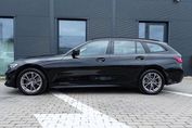 BMW Seria 3 320d xDrive Sport Line sport-aut