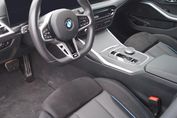 BMW Seria 3 Touring 330d xDrive M Sport