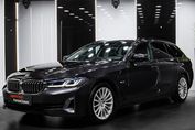 BMW Seria 5 530e xDrive Luxury Line aut