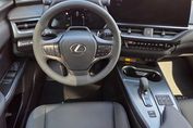 Lexus UX 300h F Sport Design Hybrid Dynamic Force