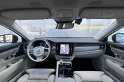 Volvo V90 T8 AWD Plug-In Hybrid Plus Dark aut