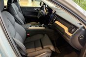 Volvo XC60 B5 B AWD Plus Dark