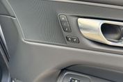 Volvo XC60 B5 B AWD Plus Dark