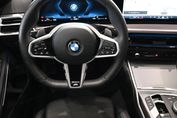 BMW Seria 3 330i xDrive M Sport