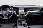 Volvo XC60 B5 B AWD Plus Dark