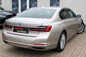 BMW Seria 7 745e