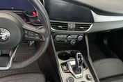 Alfa Romeo Giulia 2.2 D Turbo Veloce Q4