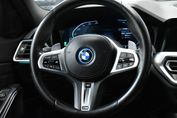 BMW Seria 3 Touring 330e M Sport