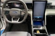 Ford Explorer Premium 77kWh RWD