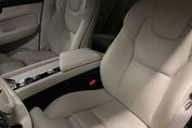 Volvo XC60 B4 B Momentum Pro