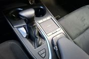 Lexus UX 200