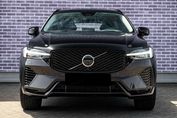 Volvo XC60 B5 AWD Ultra Dark