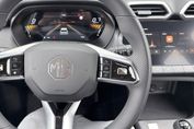 MG ZS 1.5  Standard MT