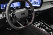 Audi Q3 e-Hybrid S line
