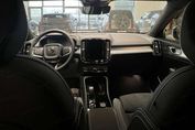 Volvo XC40 B4 Plus Black Edition